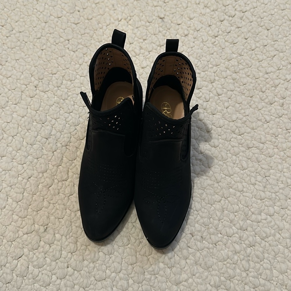 Black low boots